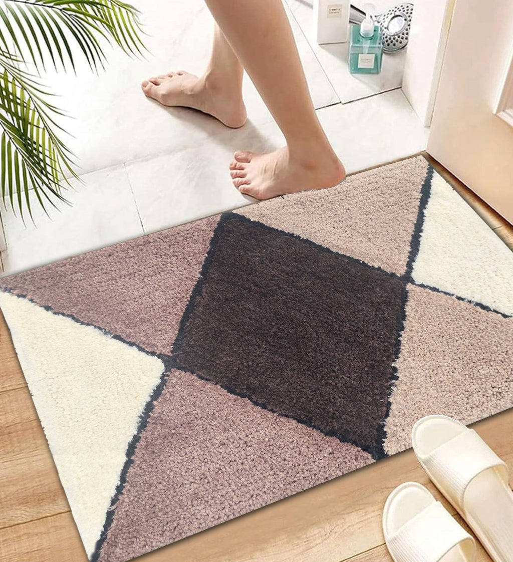 Stylish Bathroom Rug in modern geometric pattern, perfect size for everyday use, enhancing bathroom decor and comfort.